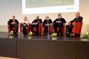Podiumsdiskussion